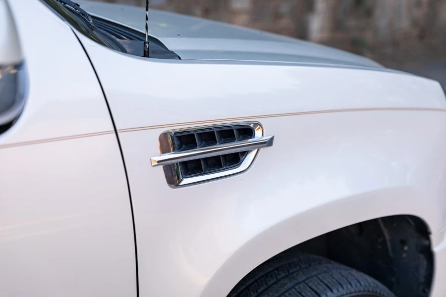 2009 Cadillac Escalade & EXT 3rd Gen - Image 7 of 31