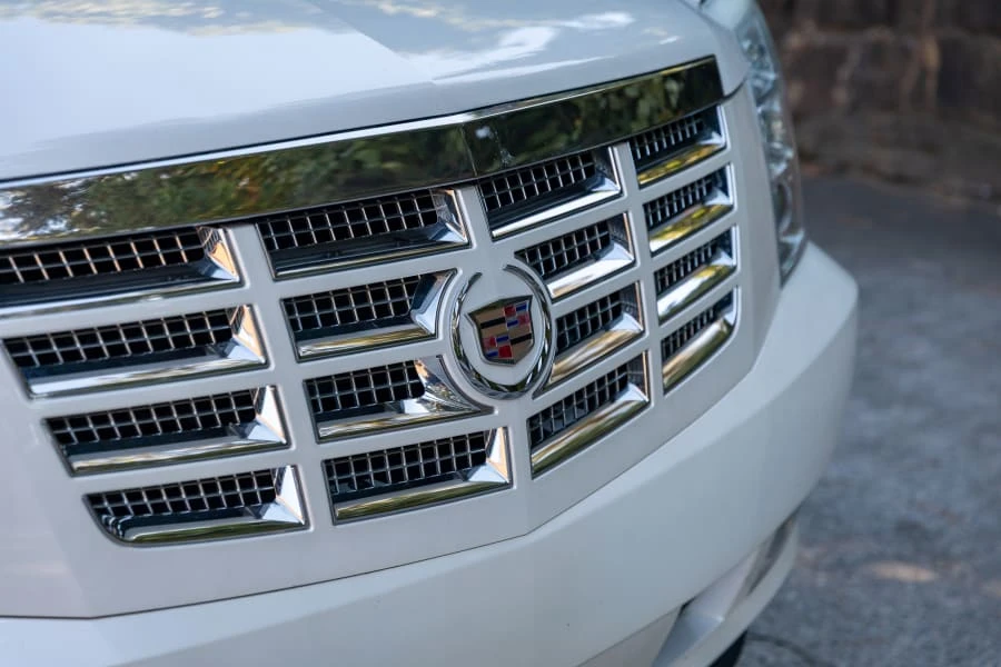 2009 Cadillac Escalade & EXT 3rd Gen - Image 15 of 31