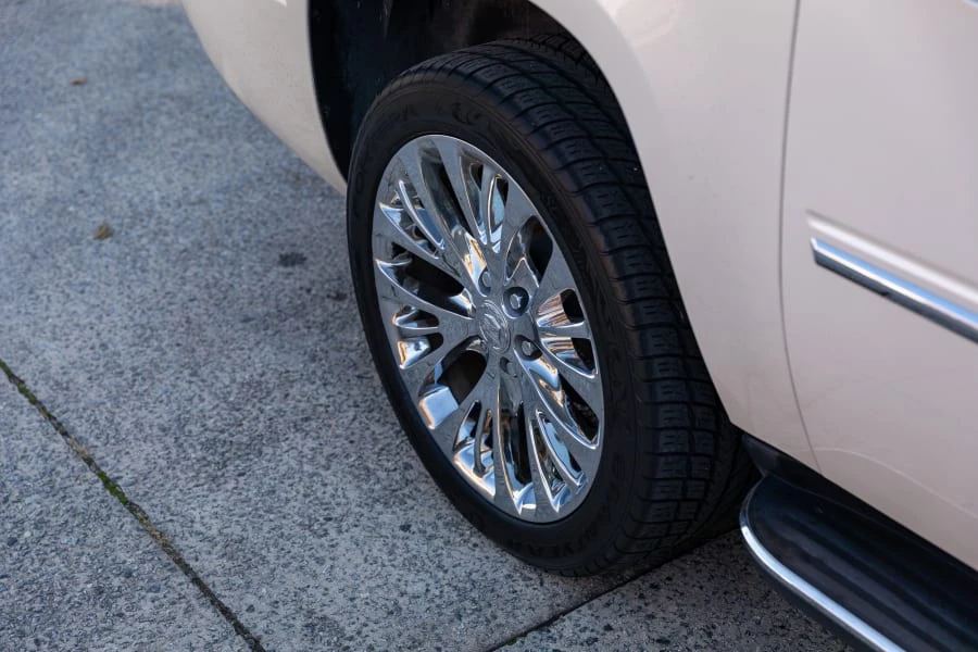 2009 Cadillac Escalade & EXT 3rd Gen - Image 14 of 31