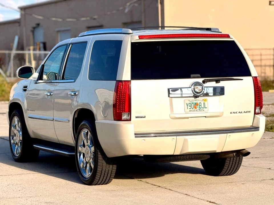 2009 Cadillac Escalade & EXT 3rd Gen - Image 7 of 21