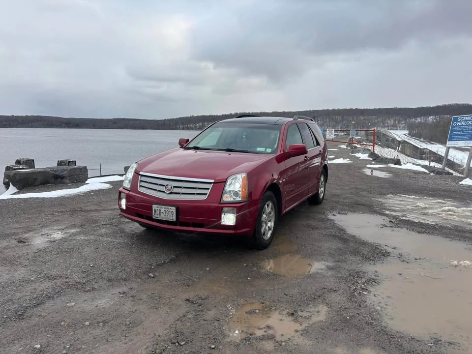 2009 Cadillac SRX - Image 2 of 10