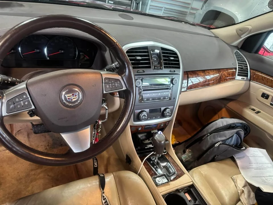 2009 Cadillac SRX - Image 7 of 10