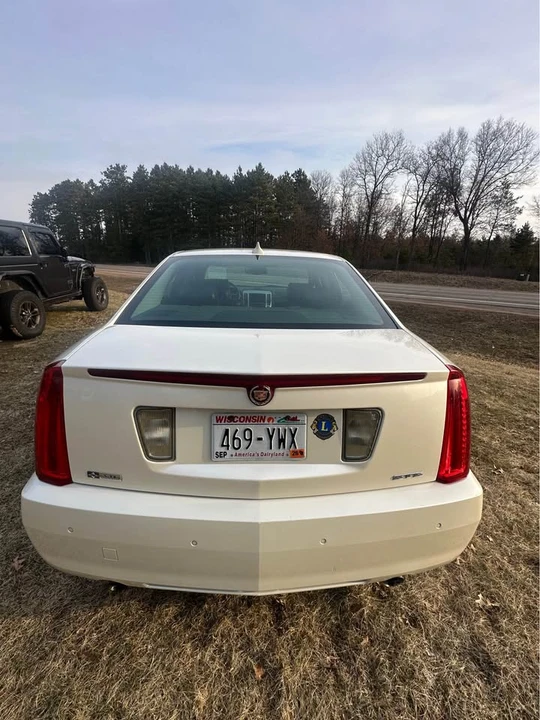 2009 Cadillac STS - Image 3 of 10