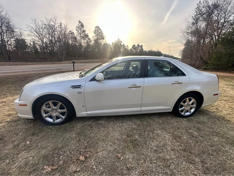 2009 Cadillac STS - Image 2 of 10