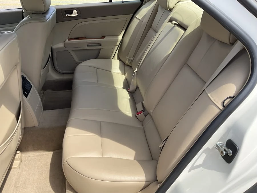 2009 Cadillac STS - Image 11 of 16