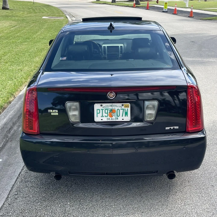 2009 Cadillac STS - Image 10 of 12