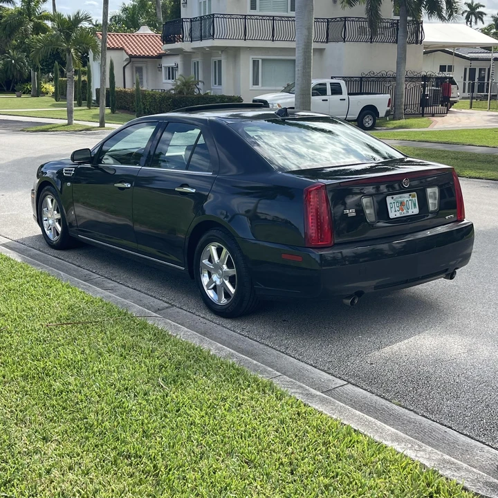 2009 Cadillac STS - Image 8 of 12
