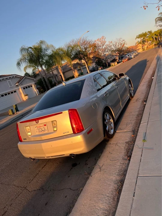 2009 Cadillac STS - Image 4 of 10