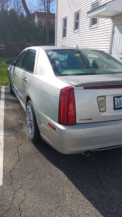 2009 Cadillac STS - Image 5 of 7