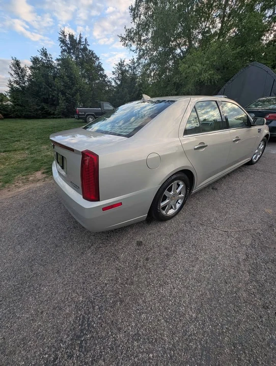 2009 Cadillac STS - Image 2 of 19