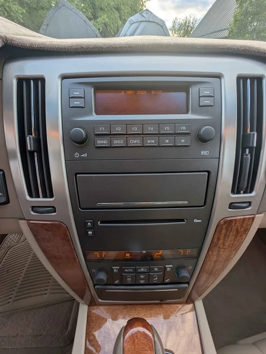 2009 Cadillac STS - Image 8 of 19