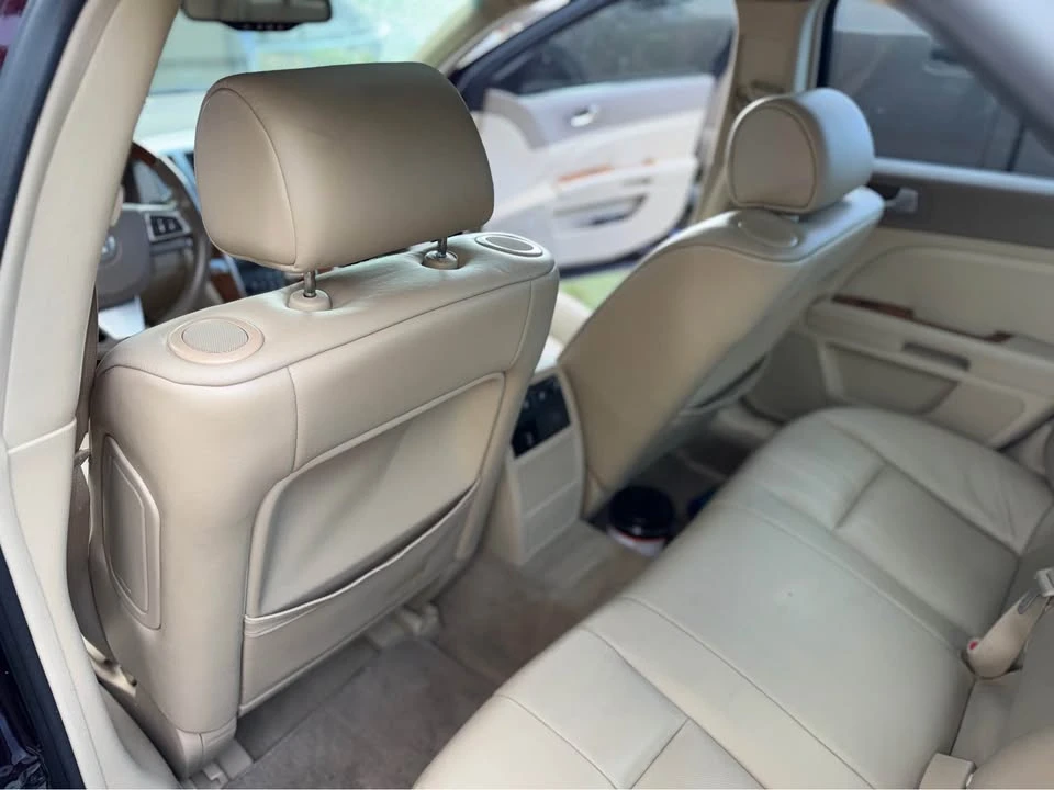2009 Cadillac STS - Image 9 of 16