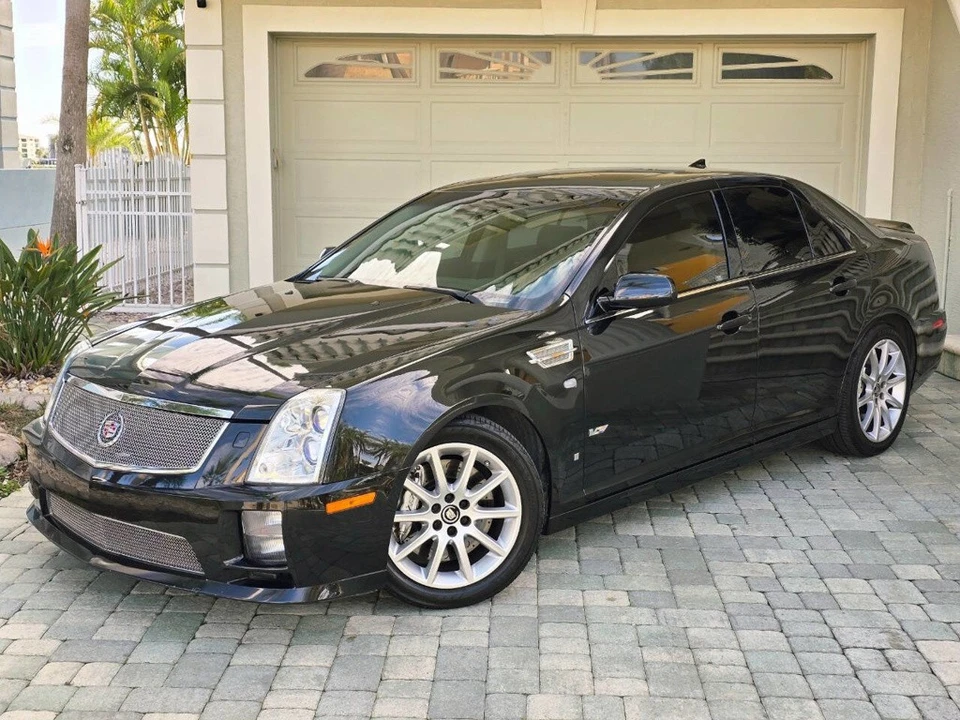 2009 Cadillac STS-V - Image 5 of 21