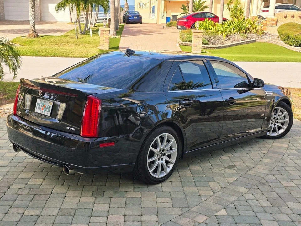 2009 Cadillac STS-V - Image 9 of 21