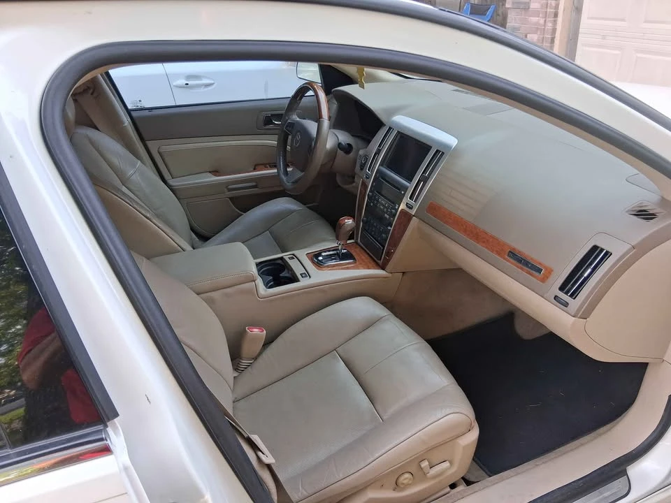 2009 Cadillac STS-V - Image 7 of 8