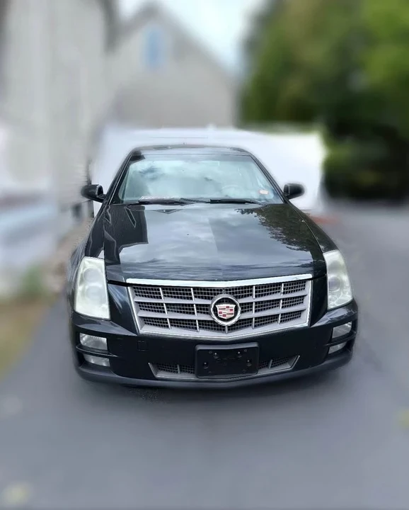 2009 Cadillac STS-V - Image 2 of 8