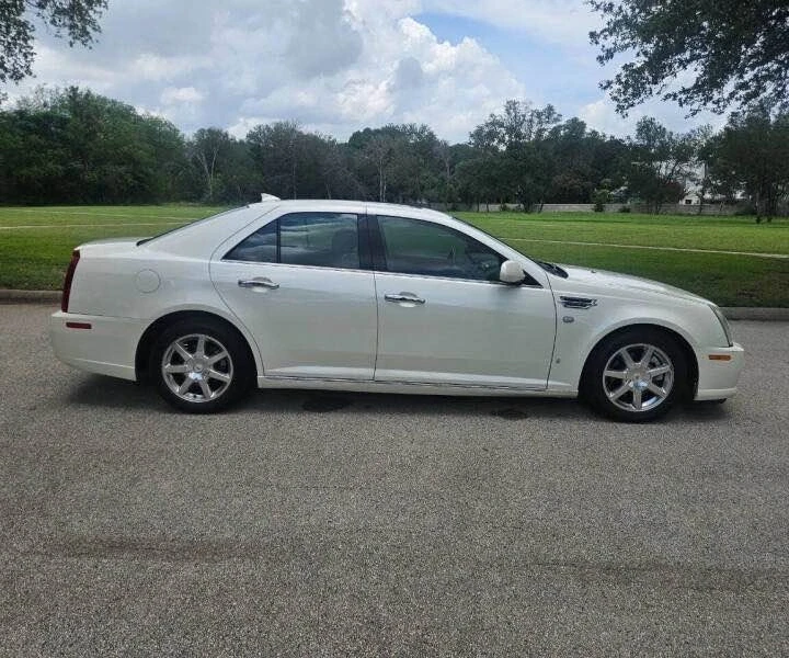 2009 Cadillac STS-V - Image 2 of 6