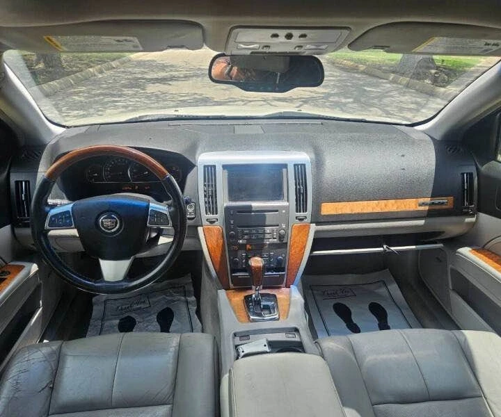 2009 Cadillac STS-V - Image 5 of 6
