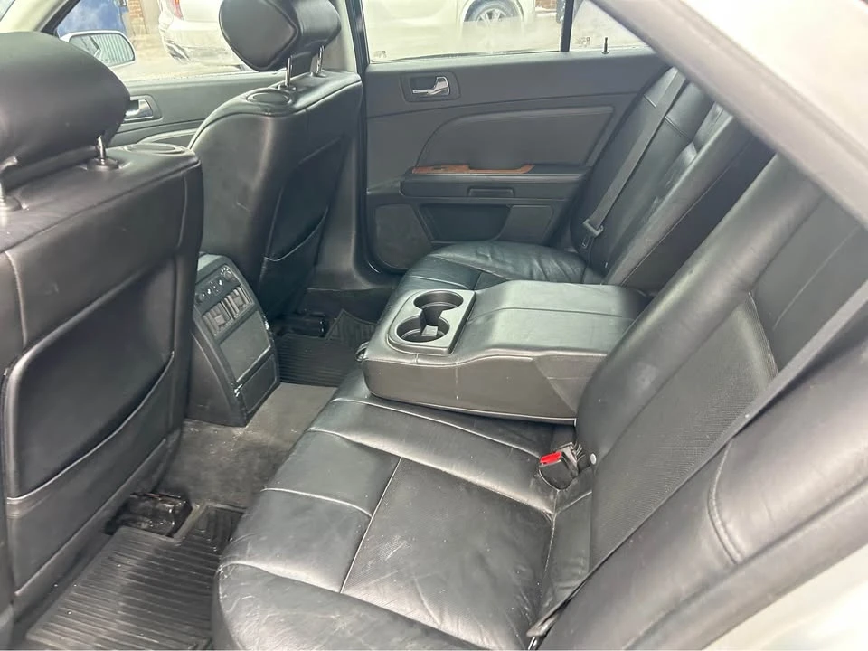 2009 Cadillac STS-V - Image 9 of 18