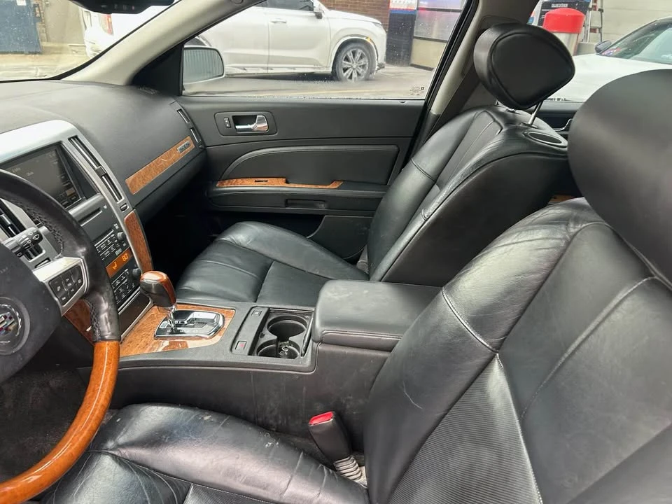 2009 Cadillac STS-V - Image 8 of 12