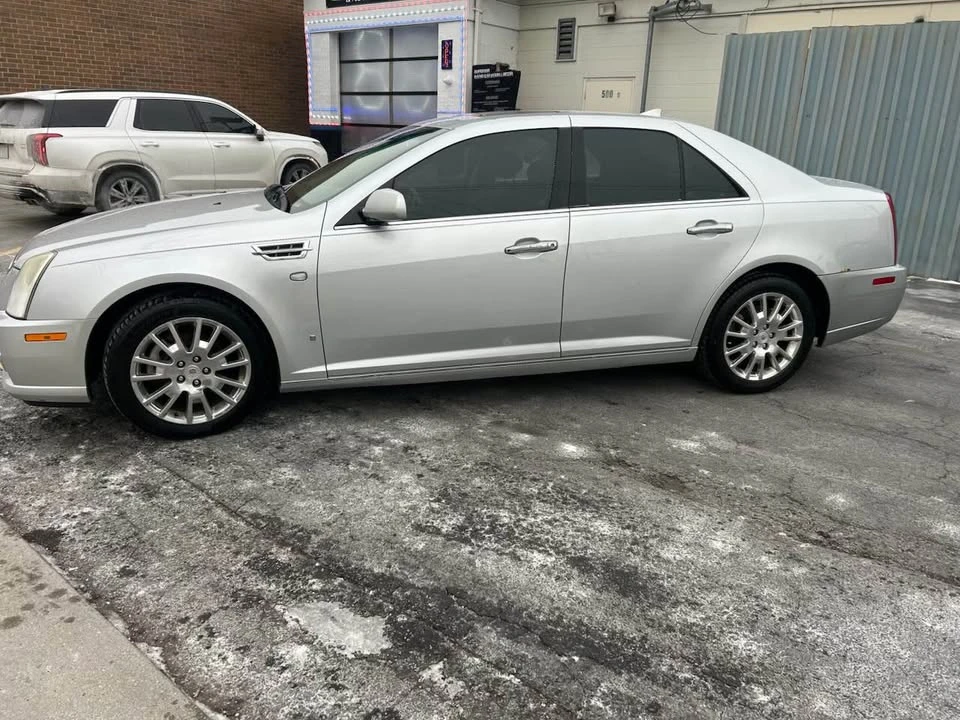 2009 Cadillac STS-V - Image 4 of 12