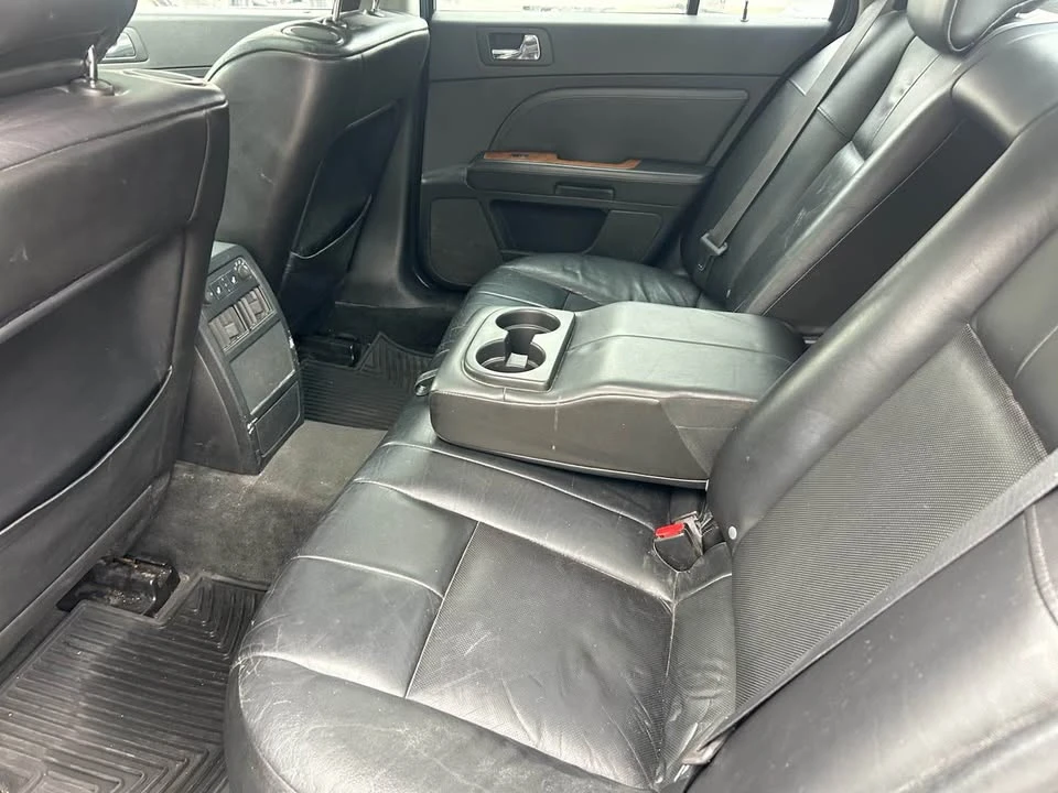 2009 Cadillac STS-V - Image 9 of 12