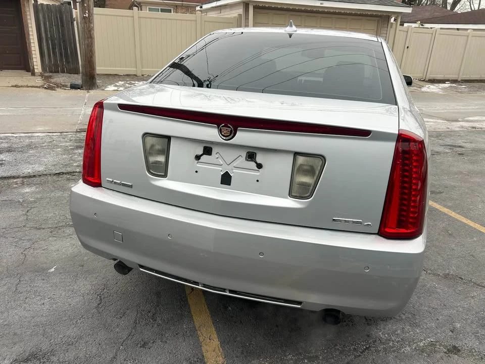 2009 Cadillac STS-V - Image 7 of 12