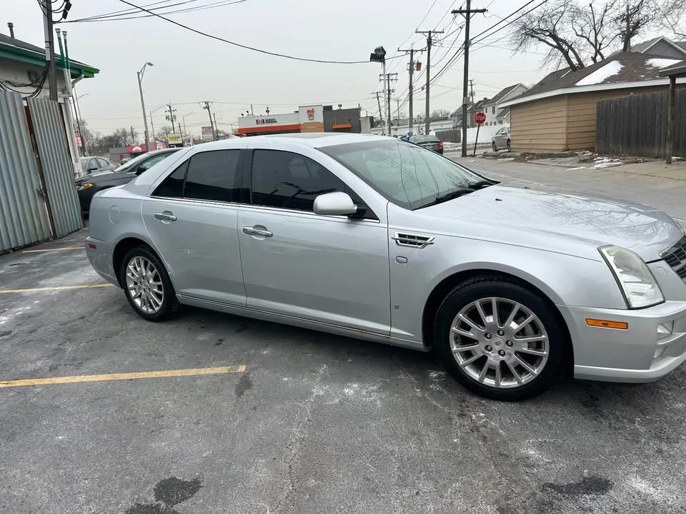 2009 Cadillac STS-V - Image 5 of 12
