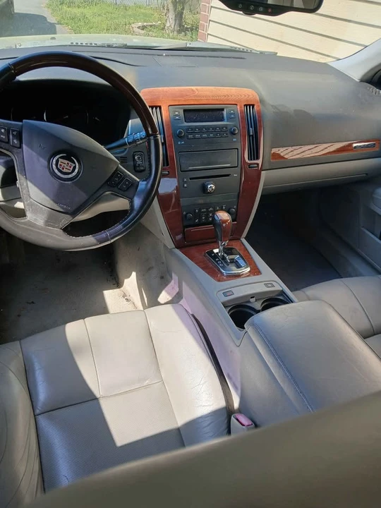 2009 Cadillac STS-V - Image 3 of 6
