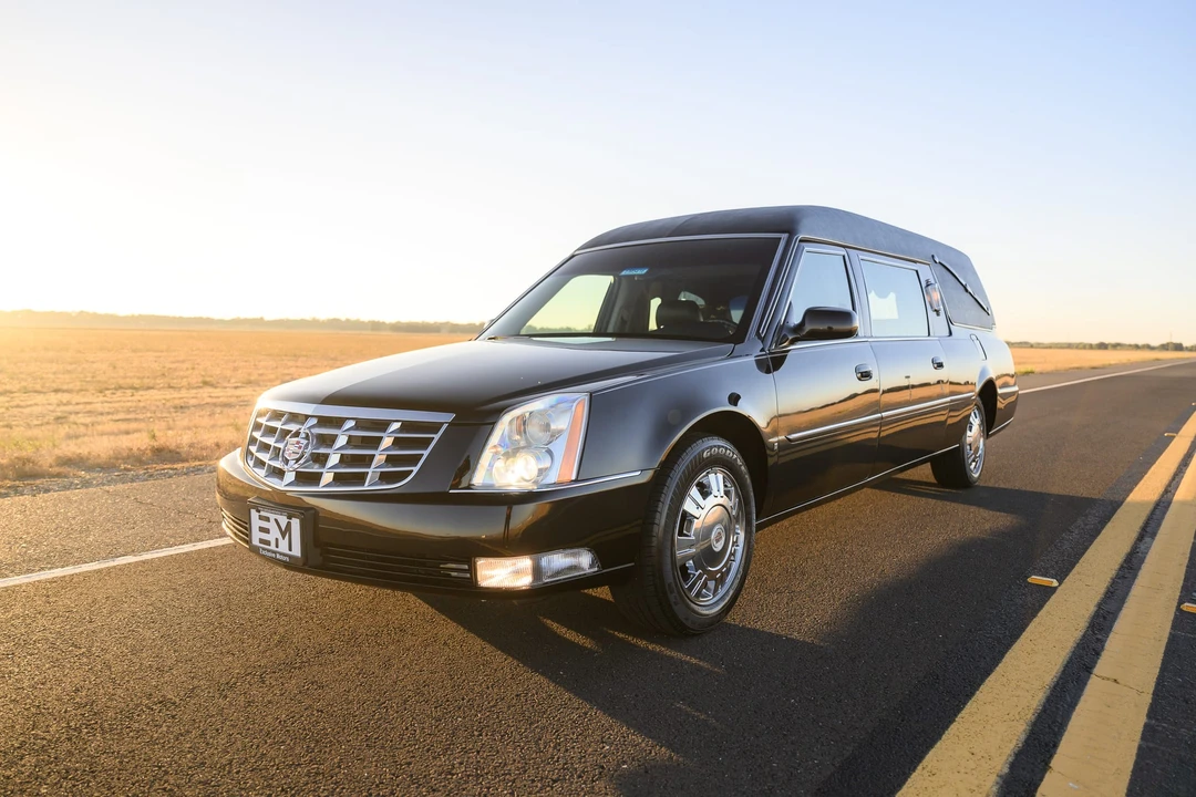 2009 Cadillac DTS - Image 9 of 31