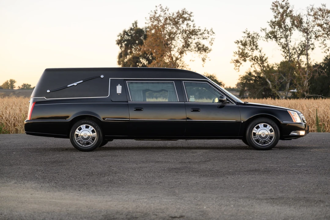 2009 Cadillac DTS - Image 24 of 31