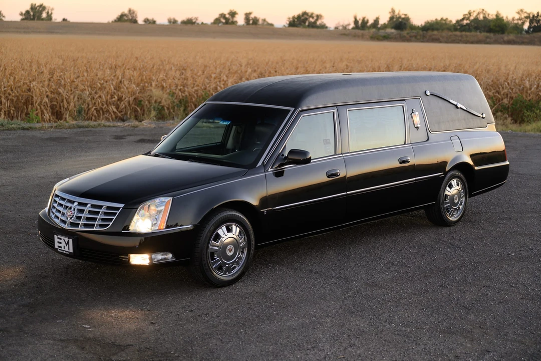 2009 Cadillac DTS - Image 8 of 31