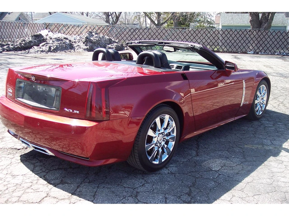 2009 Cadillac XLR - Image 5 of 24