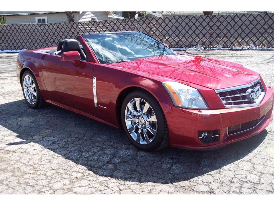 2009 Cadillac XLR - Image 7 of 24