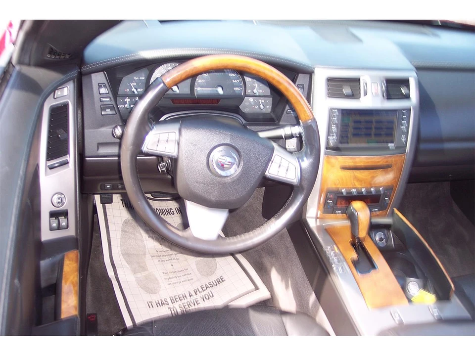 2009 Cadillac XLR - Image 16 of 24
