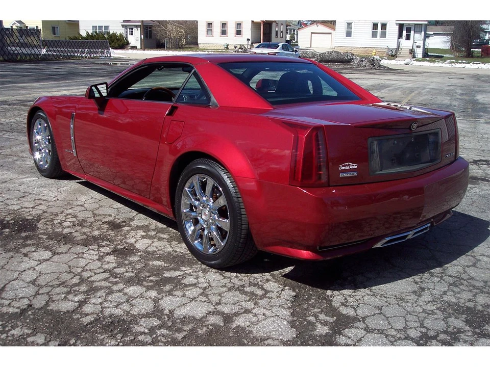 2009 Cadillac XLR - Image 12 of 24