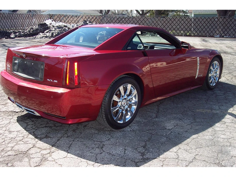 2009 Cadillac XLR - Image 14 of 24