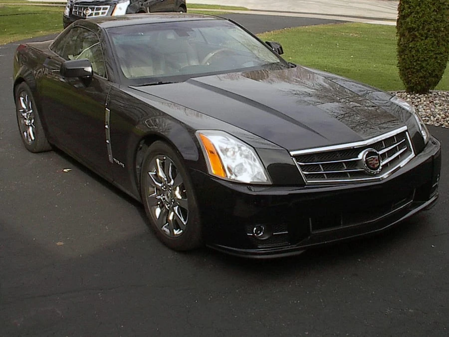 2009 Cadillac XLR - Image 2 of 2