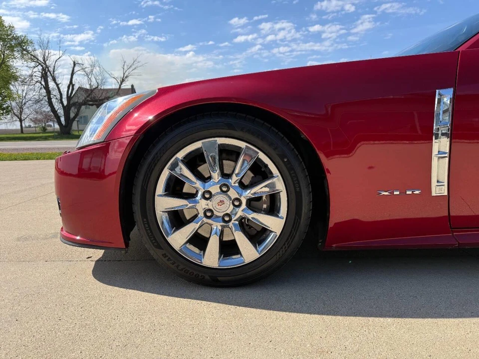 2009 Cadillac XLR - Image 19 of 31
