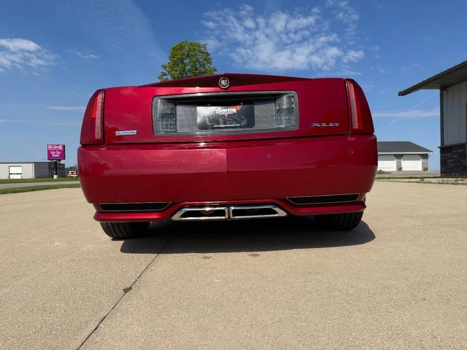 2009 Cadillac XLR - Image 8 of 31