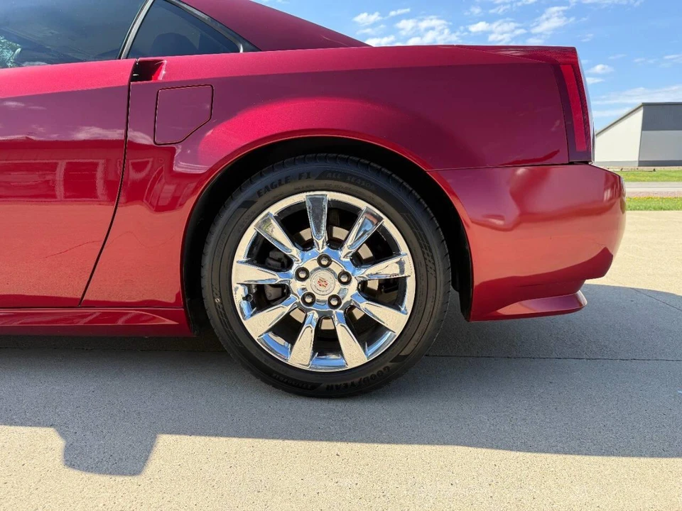 2009 Cadillac XLR - Image 20 of 31