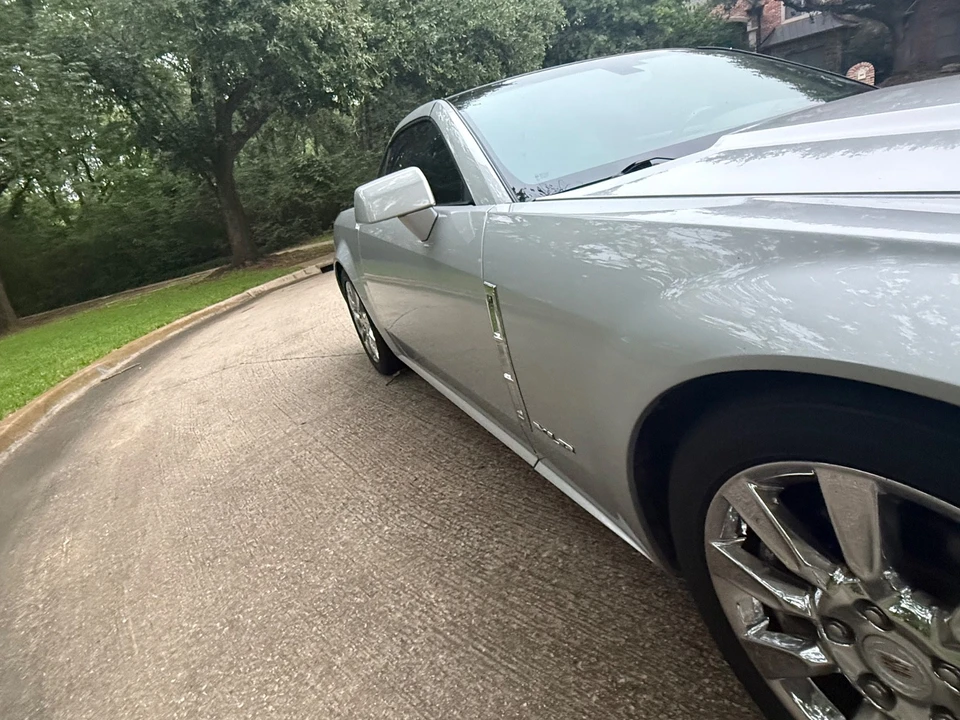 2009 Cadillac XLR - Image 15 of 17