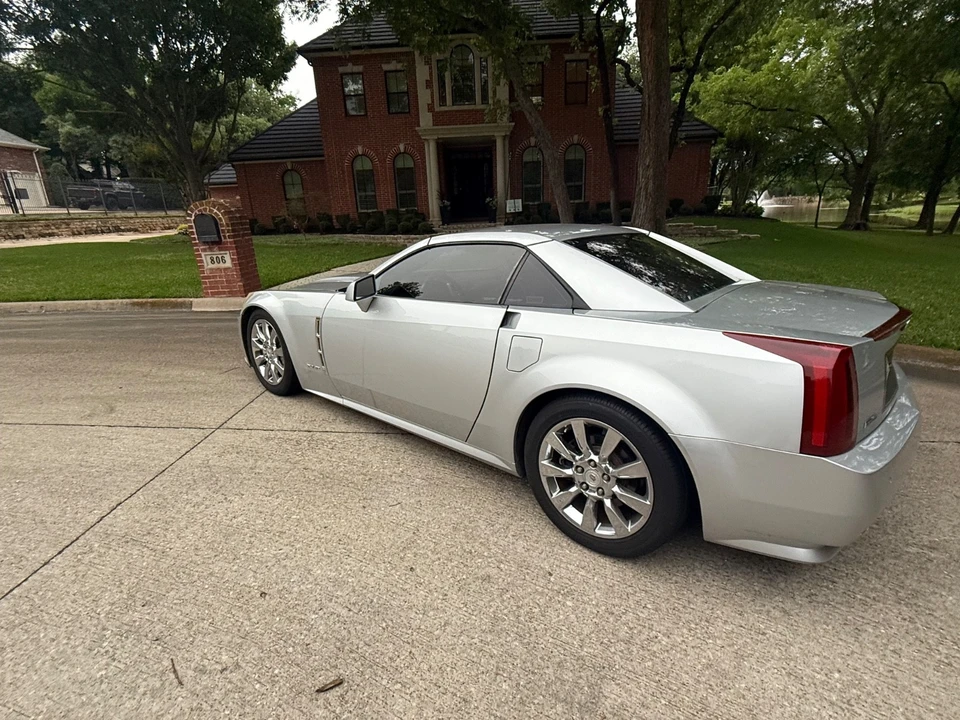 2009 Cadillac XLR - Image 3 of 17