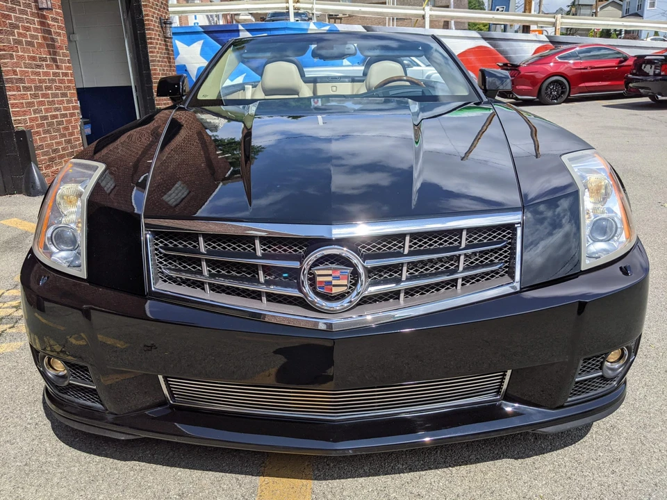 2009 Cadillac XLR - Image 15 of 31