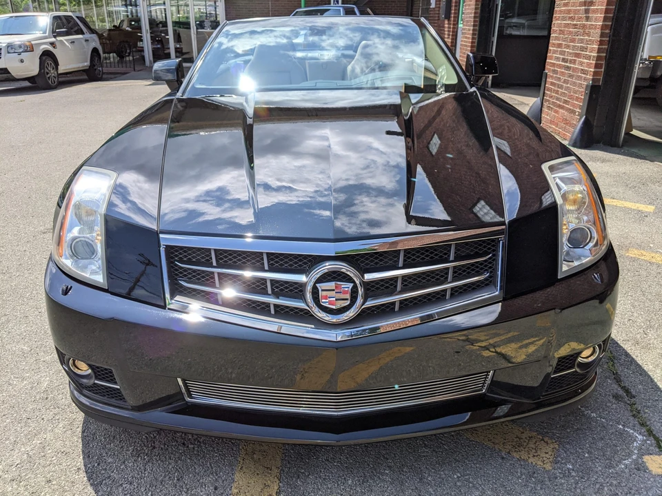 2009 Cadillac XLR - Image 18 of 31