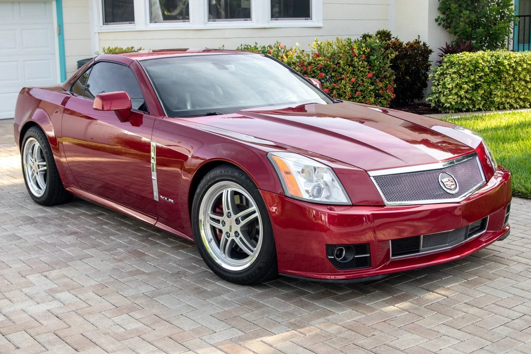 2009 Cadillac XLR - Image 17 of 31