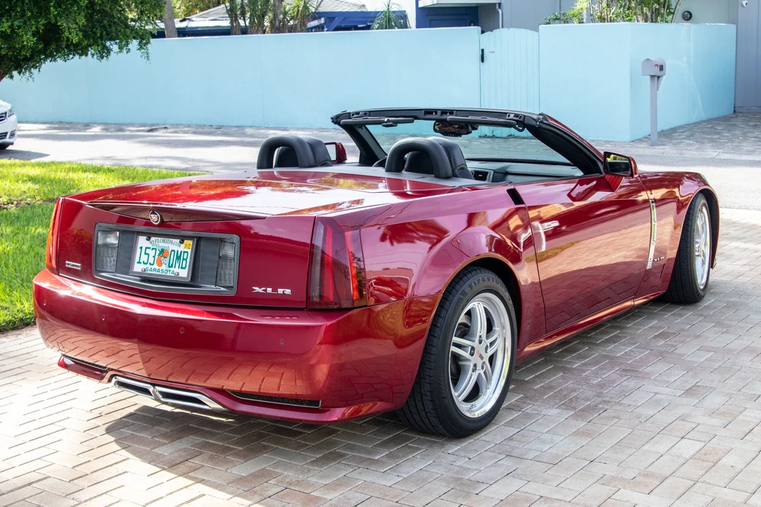 2009 Cadillac XLR - Image 6 of 31