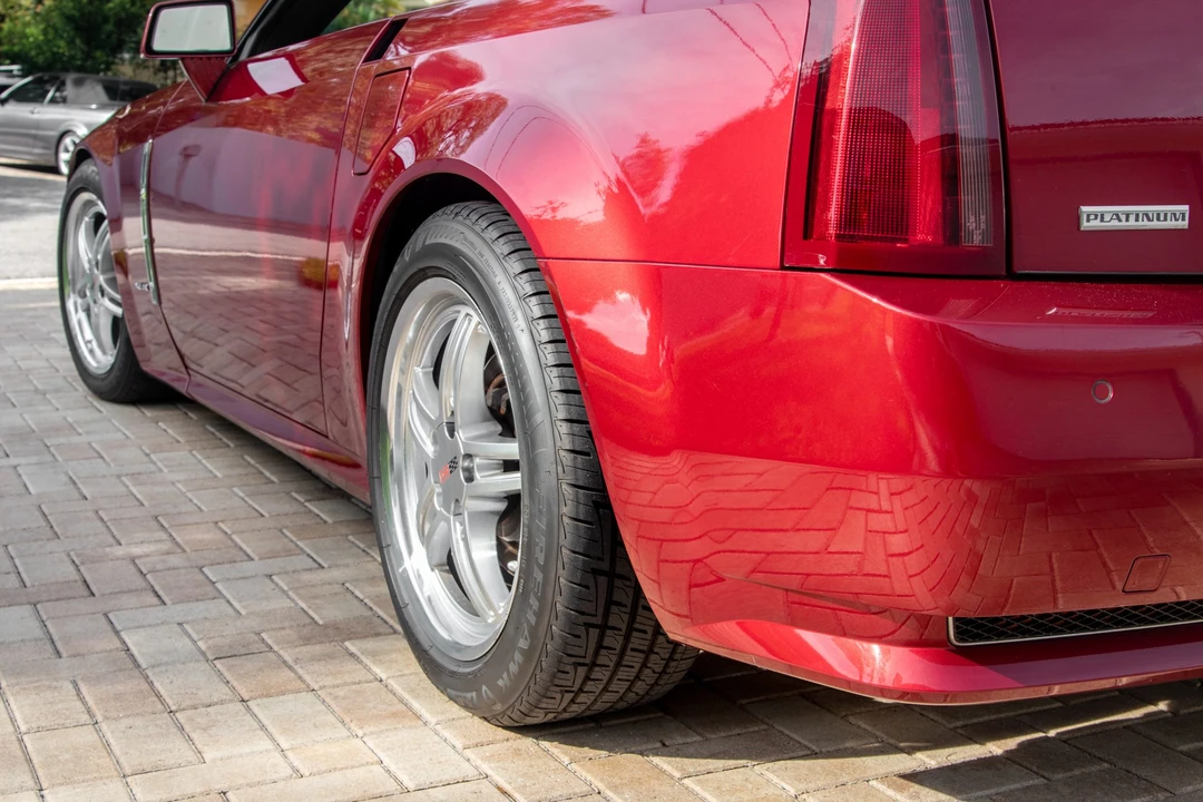 2009 Cadillac XLR - Image 23 of 31