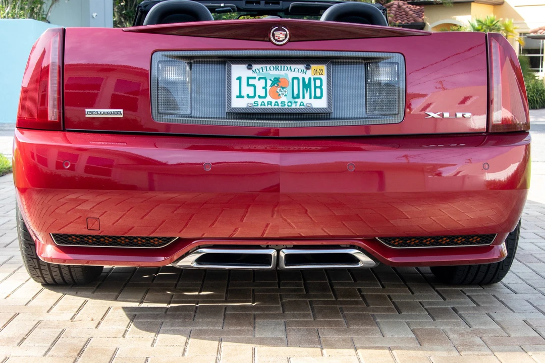 2009 Cadillac XLR - Image 5 of 31