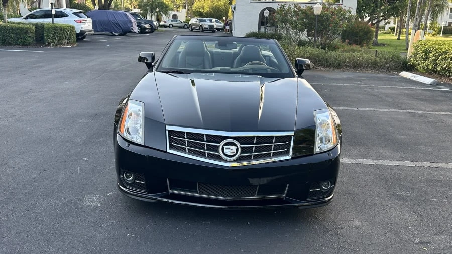 2009 Cadillac XLR - Image 4 of 14